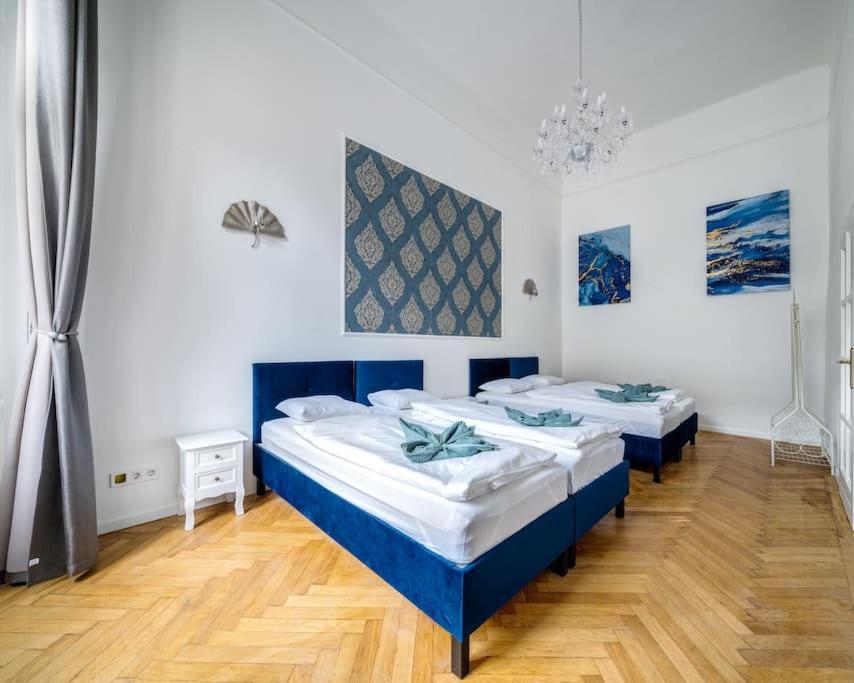 Apartament Andrassy Grandeur With Indoor Parking Budapeszt Zewnętrze zdjęcie